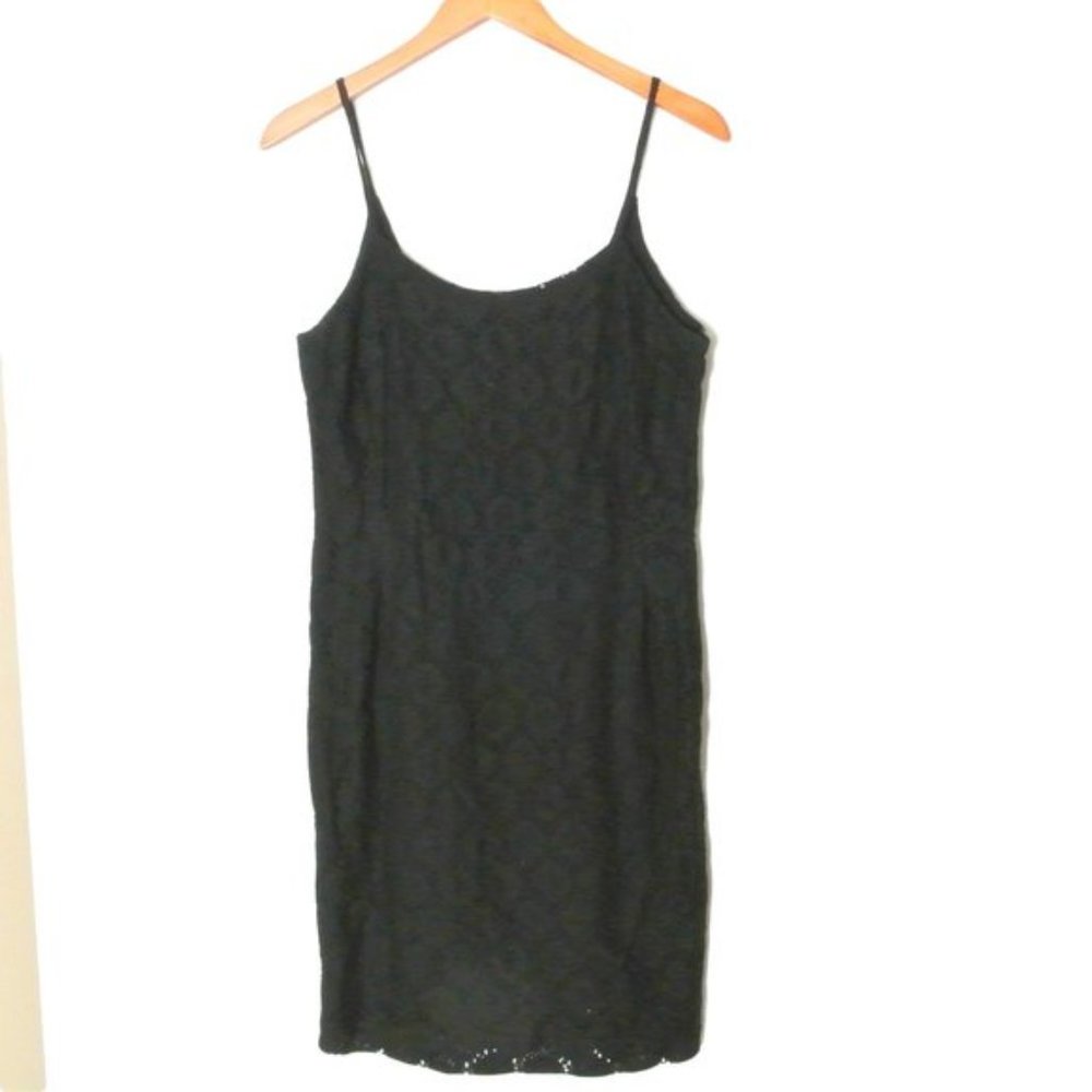 Banana Republic Black Eyelet Dress 8 V-Neck